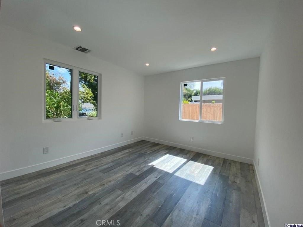 5645 Willowcrest 1/2 - Photo 6 of 14