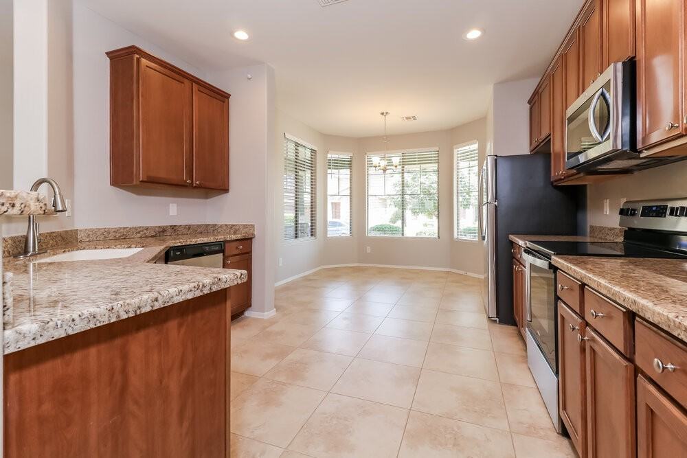 23851 W Gibson Ln - Photo 6 of 15