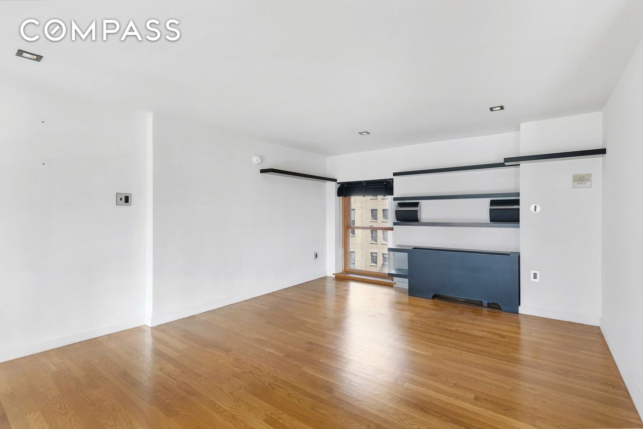 305 2nd Ave #537 - Photo 6 of 11