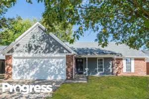 featured image of 10378 Yates Dr