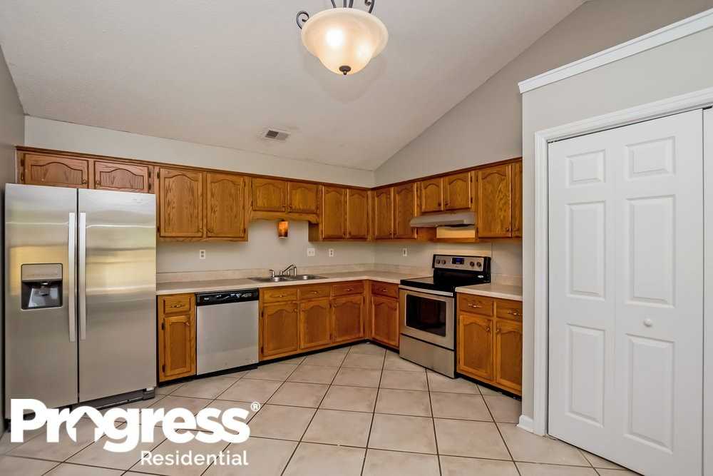 10378 Yates Dr - Photo 5 of 15