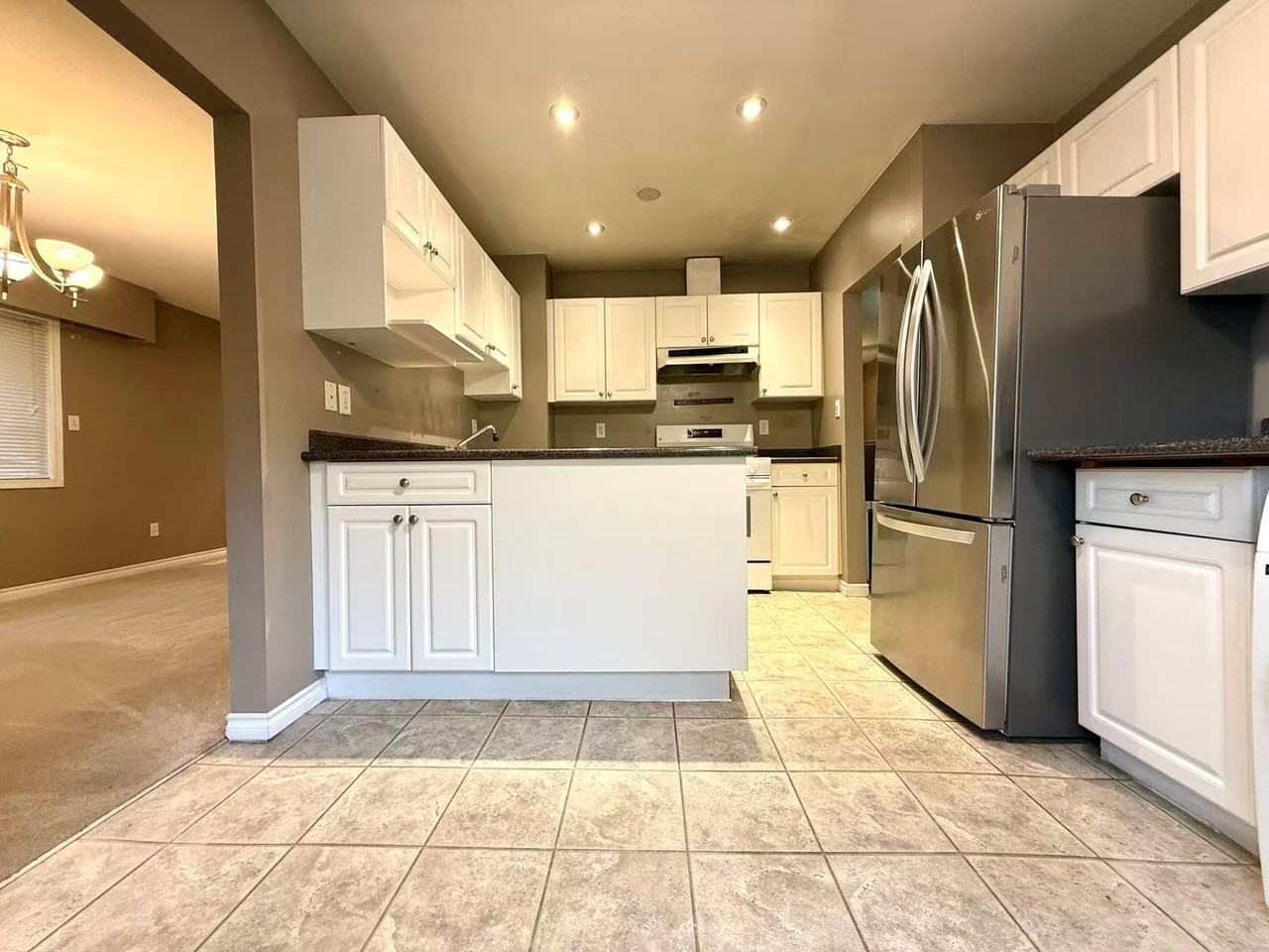 650 Roderick Ave #1 - Photo 7 of 13
