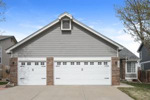 featured image of 7647 Halleys Dr