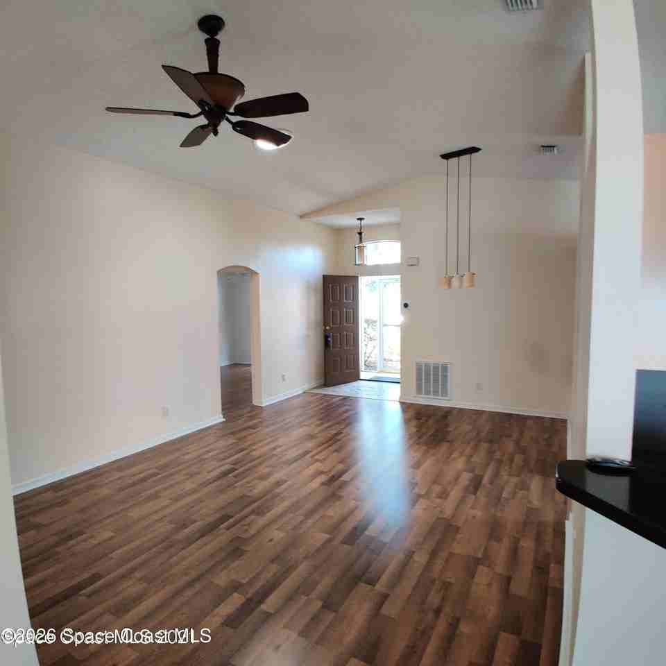 2061 Tiburon Ln - Photo 2 of 9