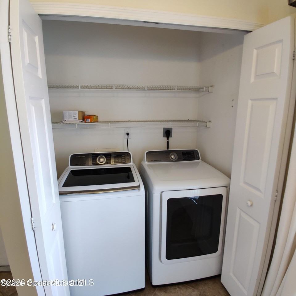 2061 Tiburon Ln - Photo 5 of 9