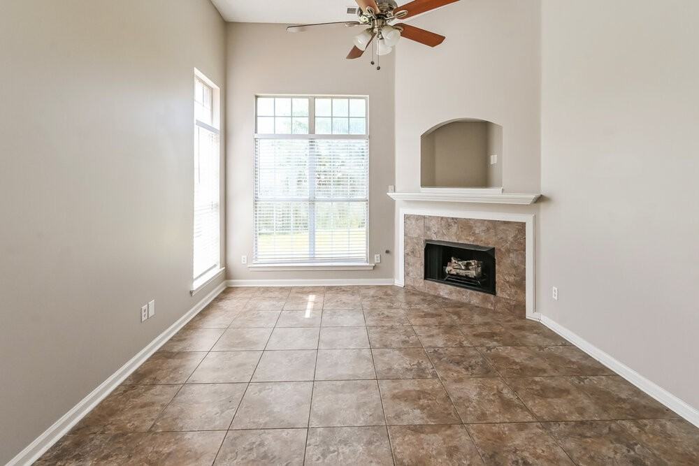 4815 Half Moon Cv - Photo 4 of 17