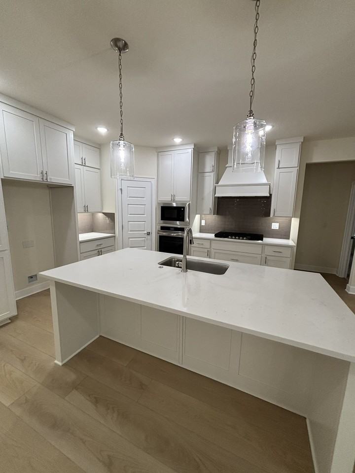 2604 Sw Blustery Dr #1 - Photo 7 of 22