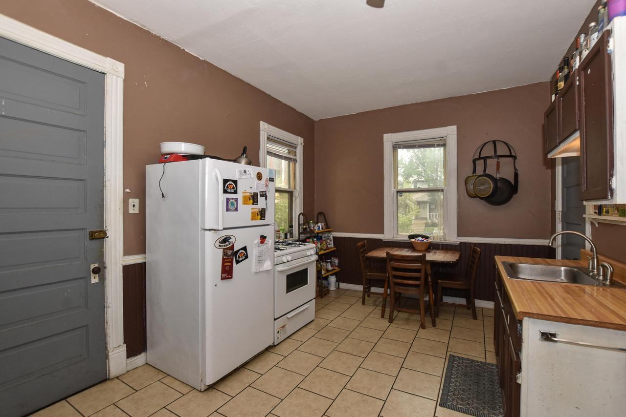 2589 N Murray Ave #3 - Photo 4 of 12