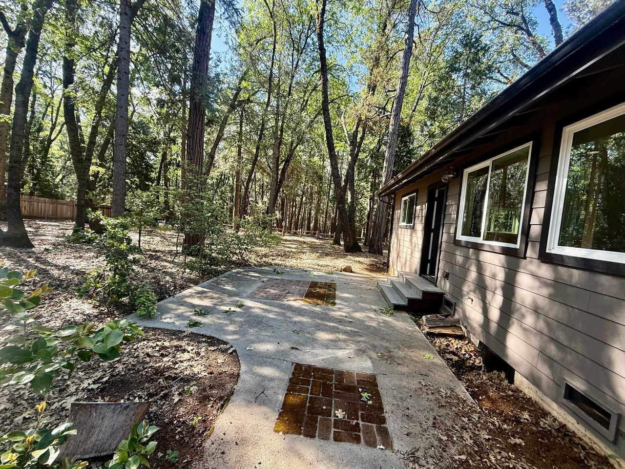 13240 Loma Rica Dr #1 - Photo 7 of 30