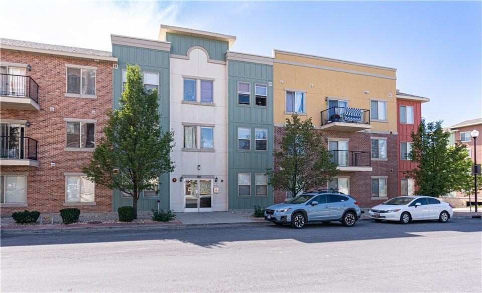 180 Albion Village Way #304 - Photo 2 of 14