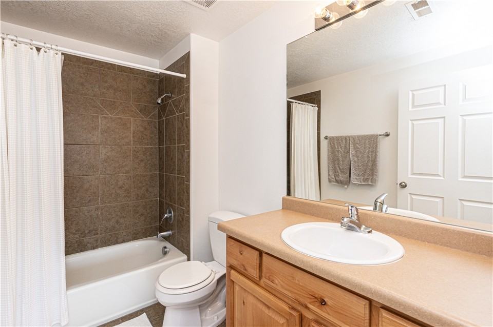 180 Albion Village Way #304 - Photo 5 of 14