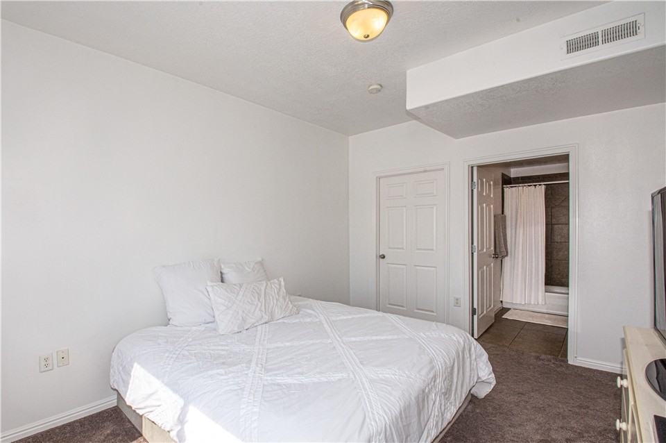 180 Albion Village Way #304 - Photo 7 of 14