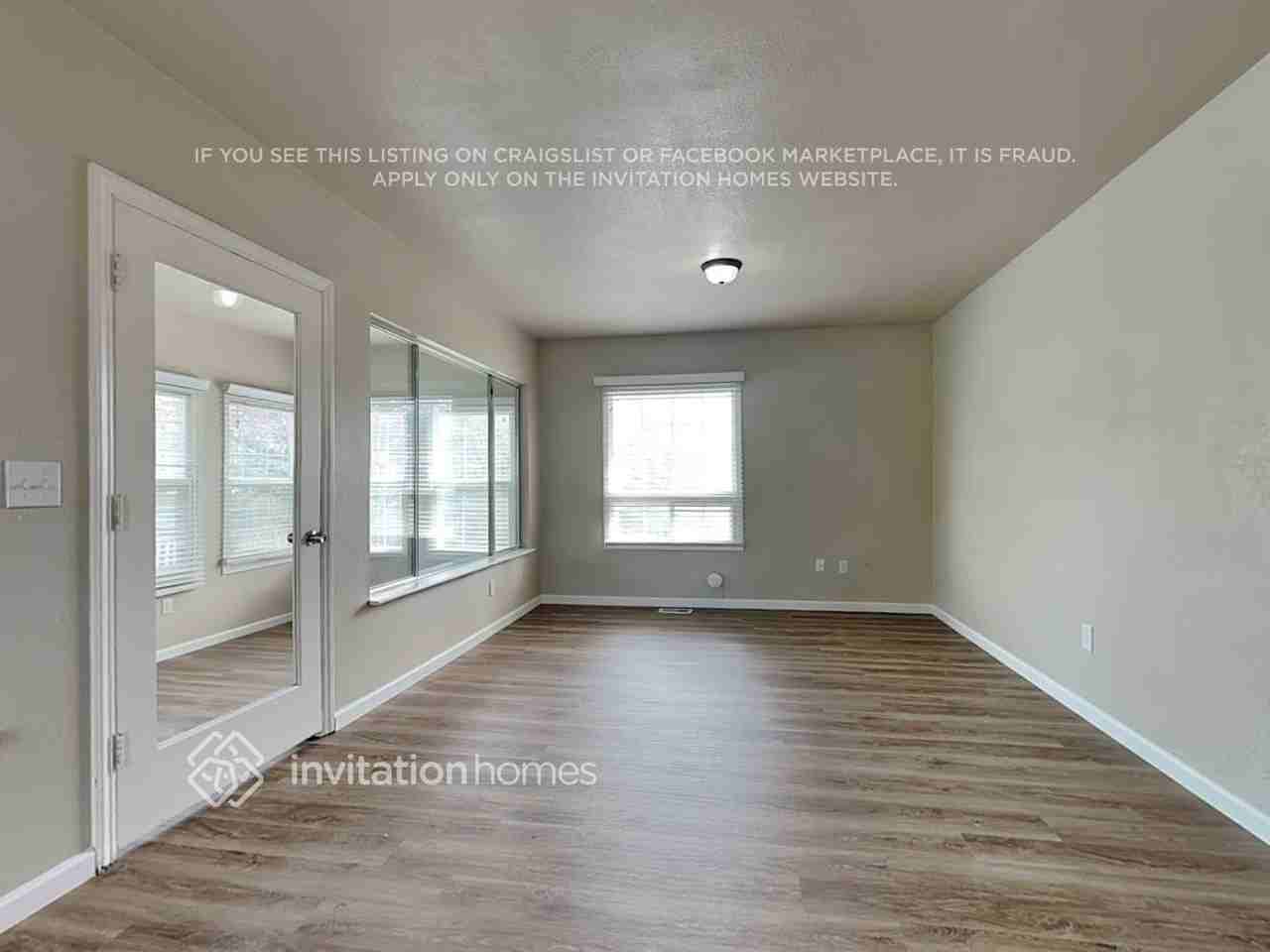 19401 8th Ave S - Photo 4 of 20