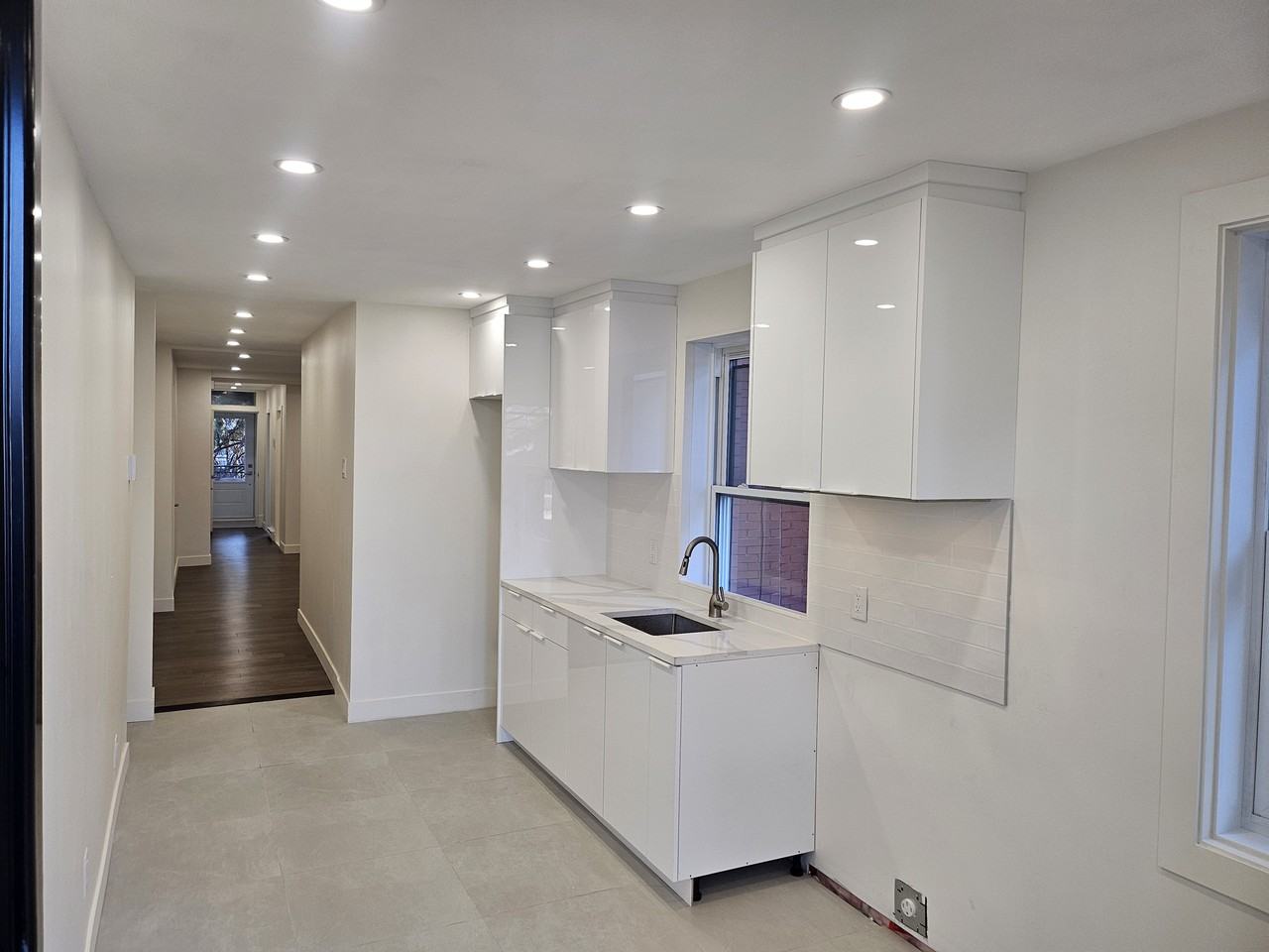 4657 Avenue Papineau - Photo 2 of 7