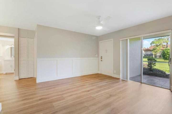 6489 Chasewood Drive #D - Photo 7 of 9