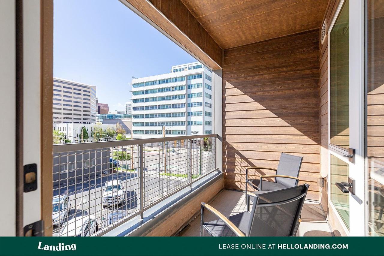 325 E. 300 S. - Photo 3 of 50