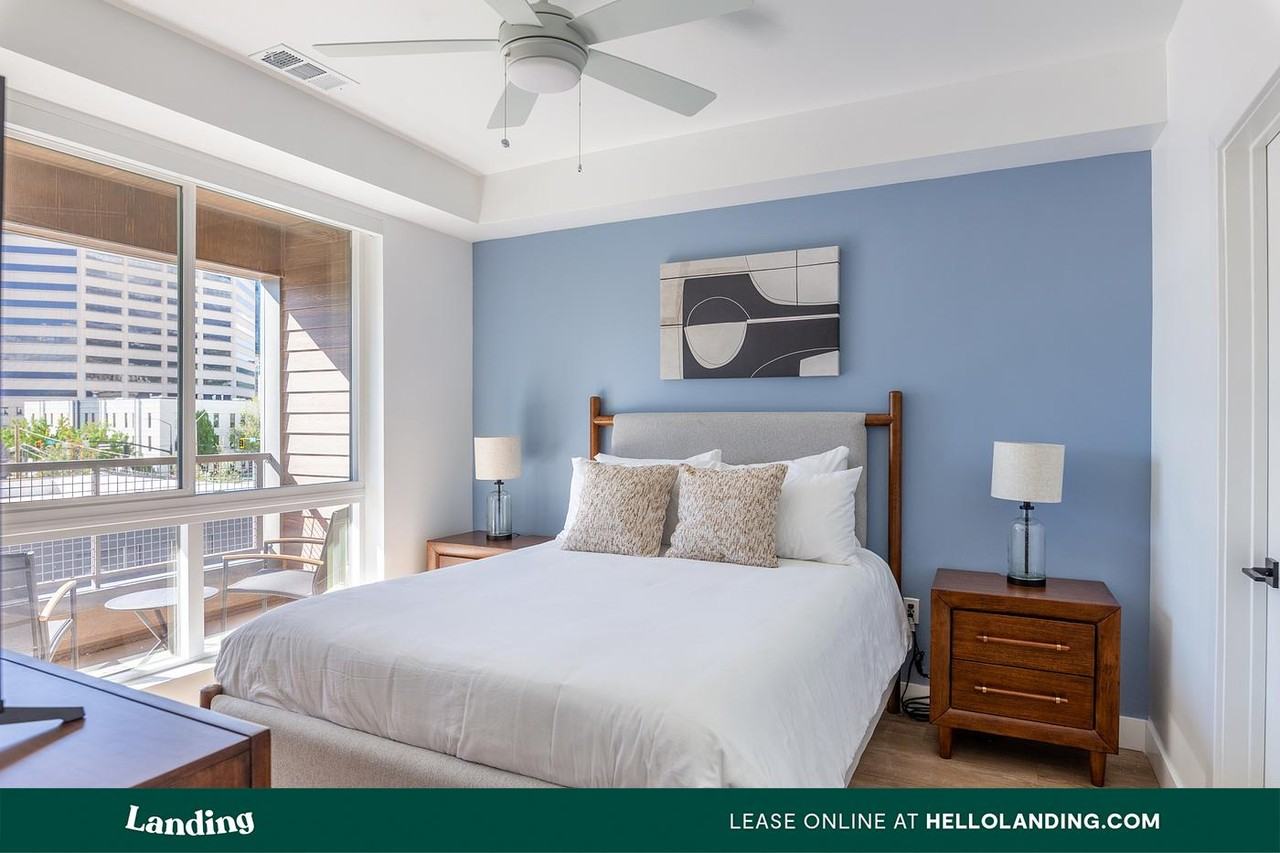 325 E. 300 S. - Photo 4 of 50