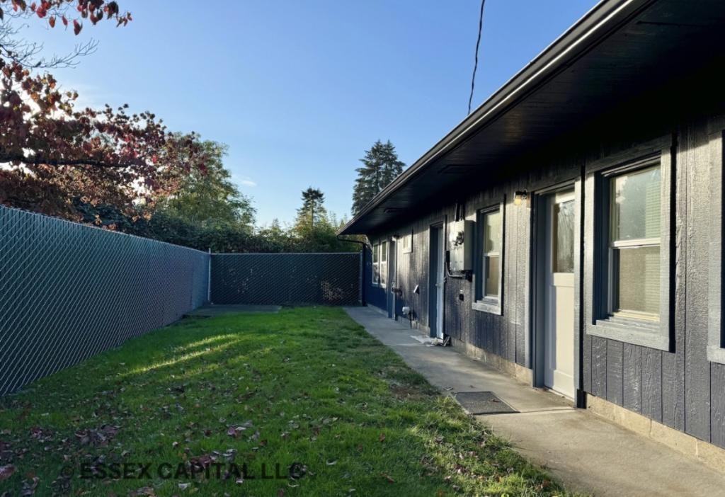 1628 G St - Photo 6 of 6