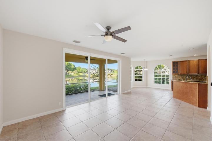207 Banyanwood Point - Photo 6 of 8