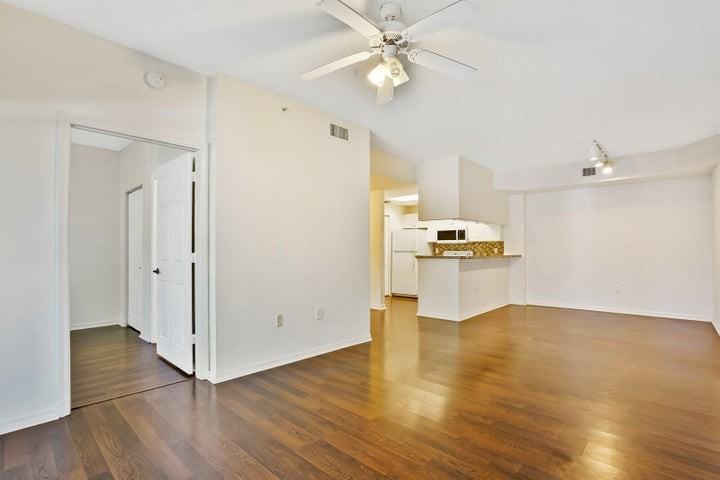 2812 Grande Parkway #105 - Photo 4 of 12