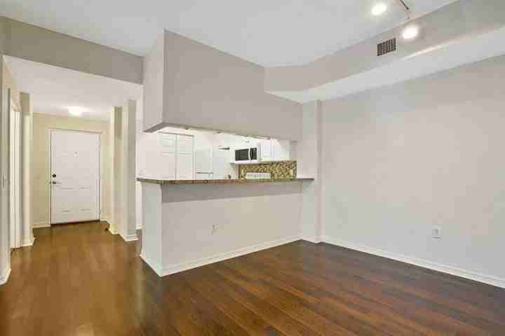 2812 Grande Parkway #105 - Photo 5 of 12