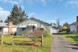 featured image of 5526 S Avon St