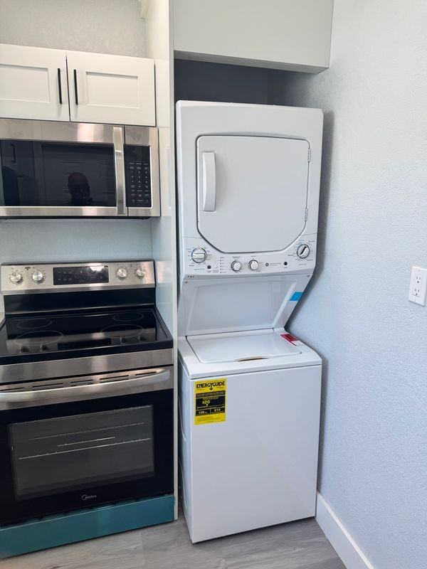 803 E Cayuga St - Photo 3 of 15