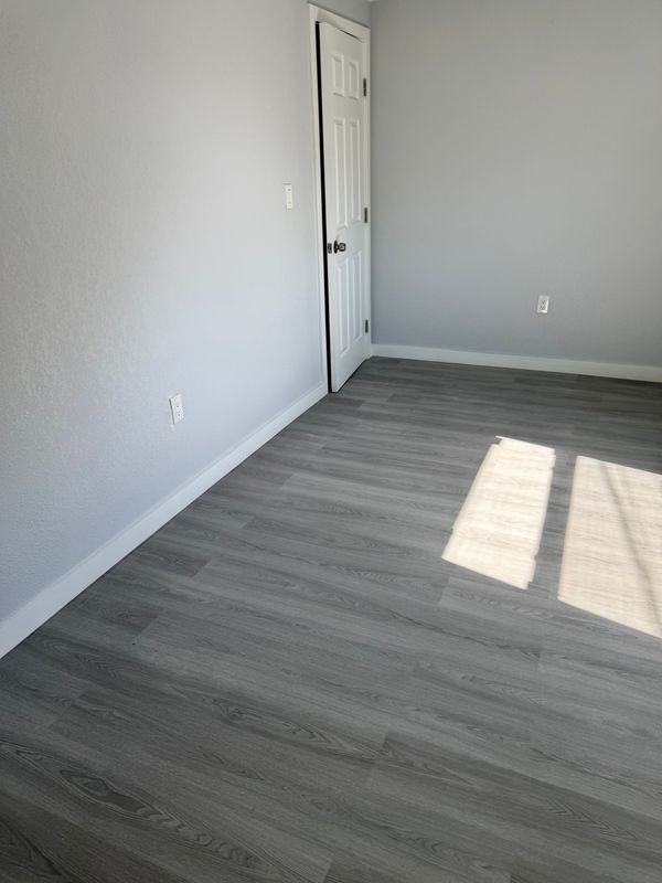 803 22nd Ave N - Photo 5 of 13