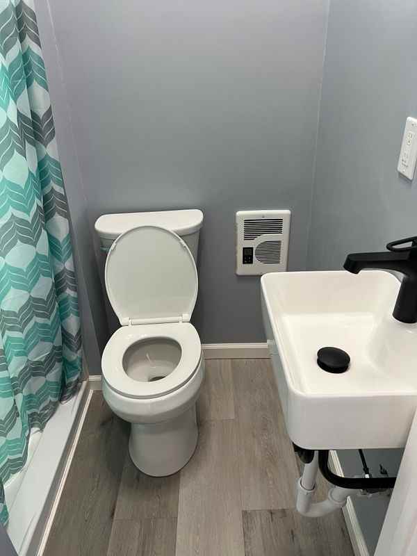 136 Seamans St ##1f - Photo 3 of 5