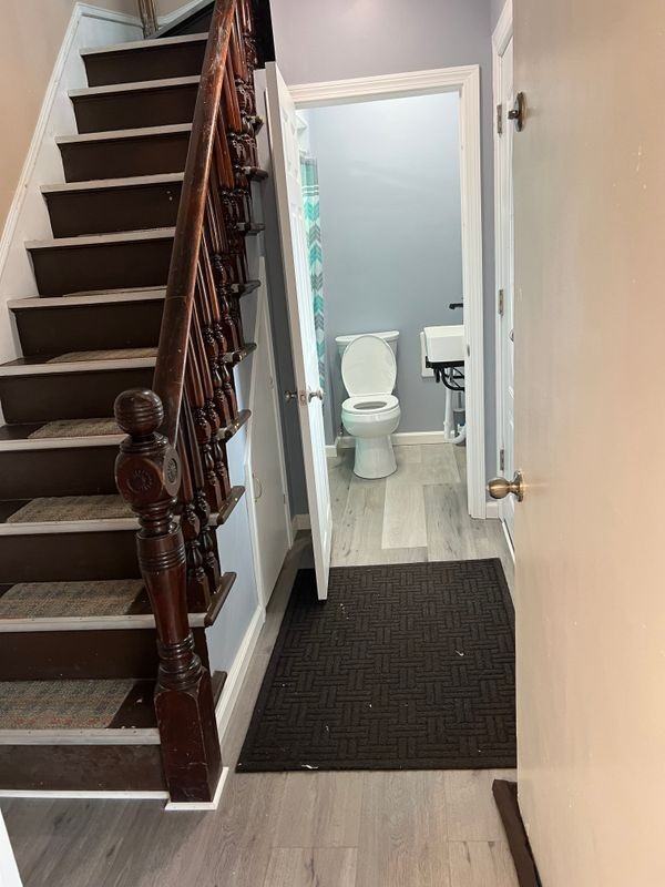 136 Seamans St ##1f - Photo 5 of 5