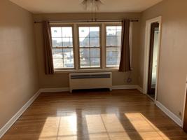 featured image of 114 N Spring St #3