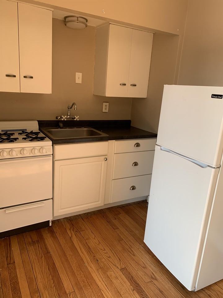 114 N Spring St #3 - Photo 3 of 8