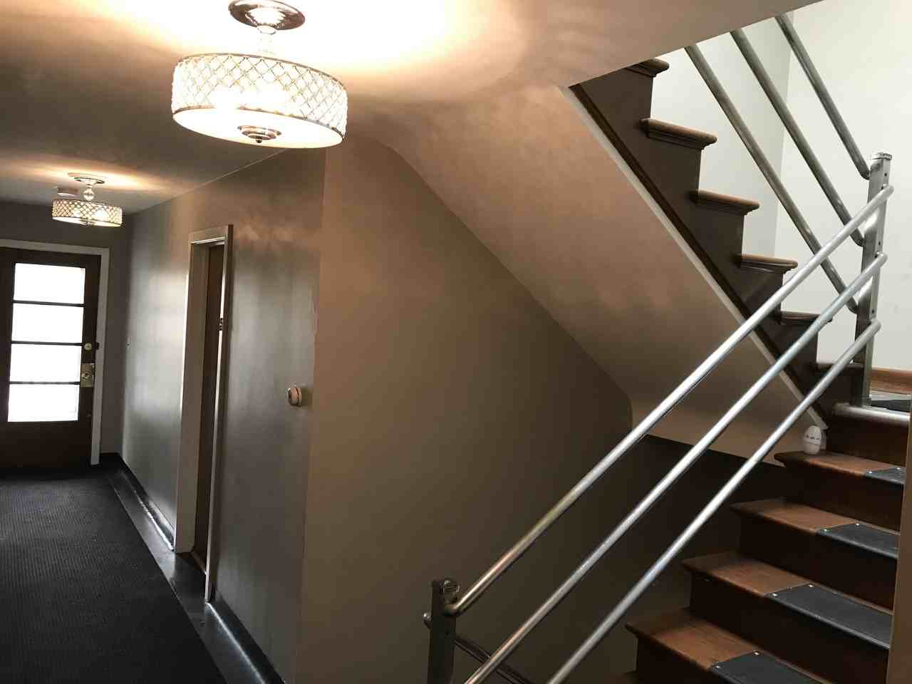 114 N Spring St #3 - Photo 6 of 8