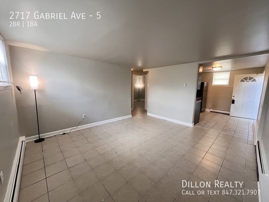 2717 Gabriel Ave #5 - Photo 3 of 10