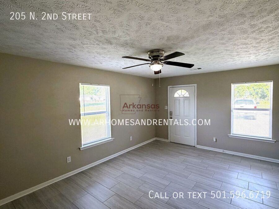 205 N 2nd St - Photo 2 of 13