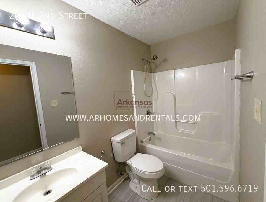 205 N 2nd St - Photo 6 of 13