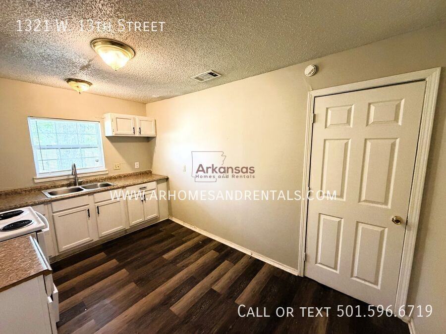 1321 W 13th St - Photo 5 of 14