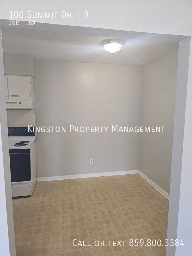 100 Summit Dr #9 - Photo 3 of 7