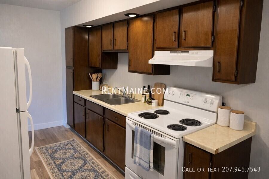 24 Wenbelle Dr #403 - Photo 3 of 17