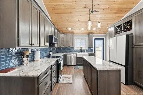 102 Melanie Ln - Photo 7 of 20