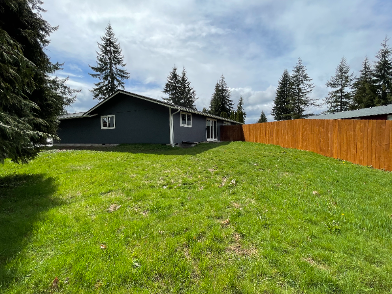 9729 5th St Ne #A - Photo 3 of 11