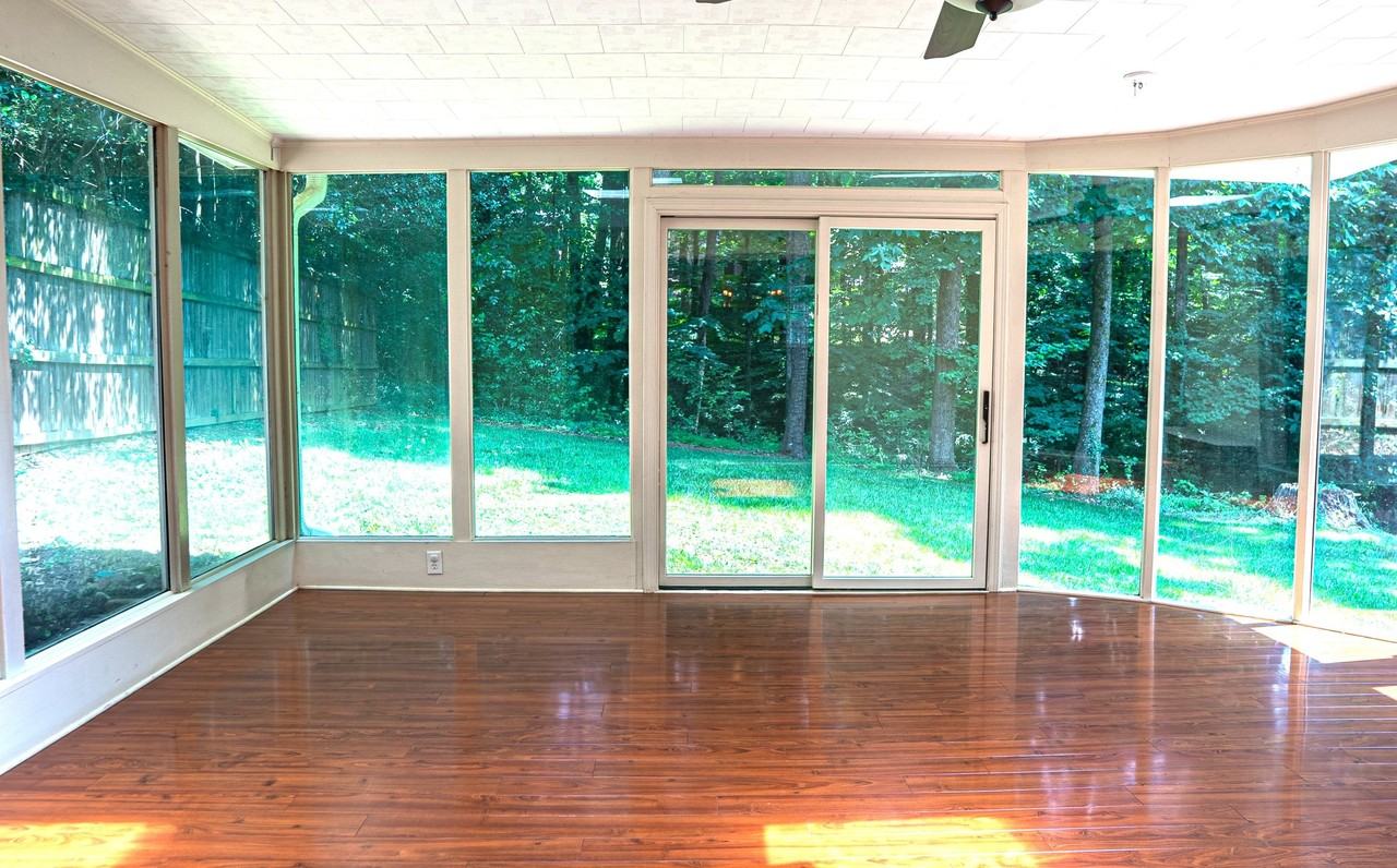 1739 Remington Rd - Photo 4 of 21