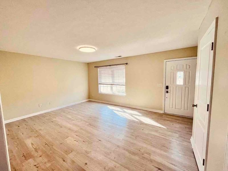 1209 Woodall Rd - Photo 3 of 13