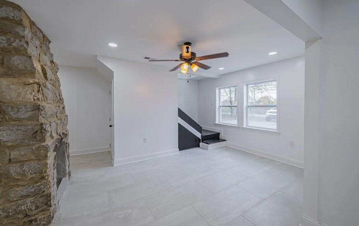 830 Market St - Photo 5 of 18