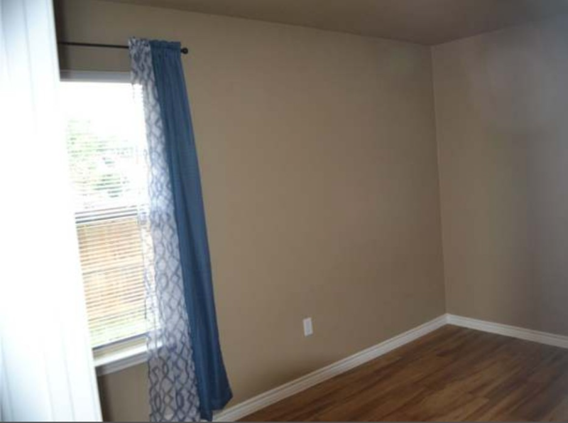 1204 N 18th St #A - Photo 5 of 7