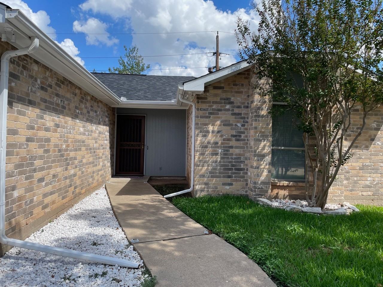 2627 Old Fort Rd - Photo 2 of 16