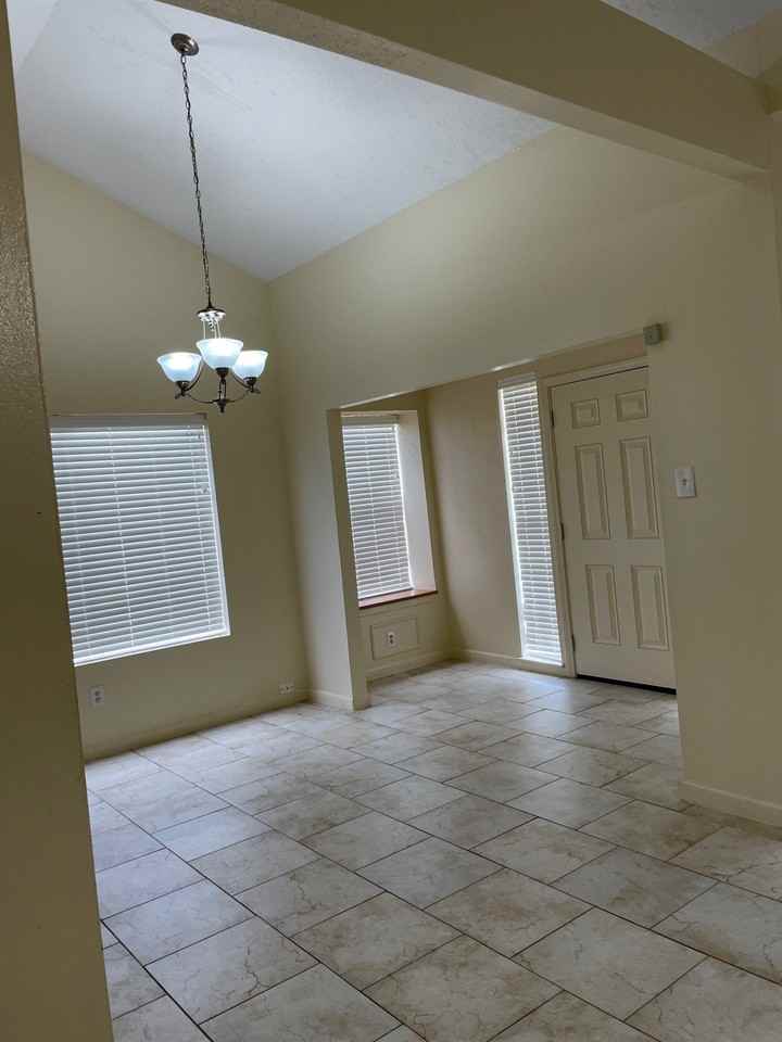 2627 Old Fort Rd - Photo 4 of 16