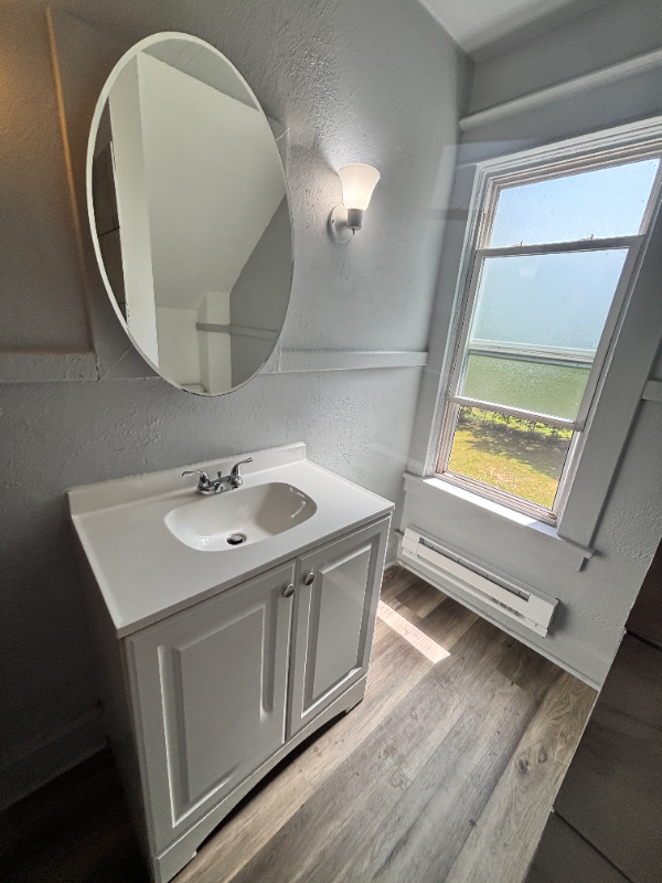 633 W North St #2 - Photo 7 of 16