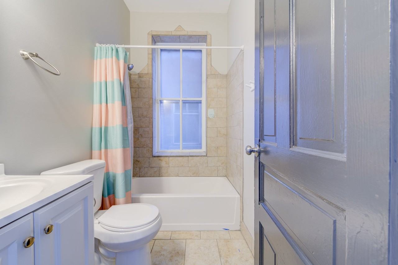 1707 S 9th St - Photo 3 of 8