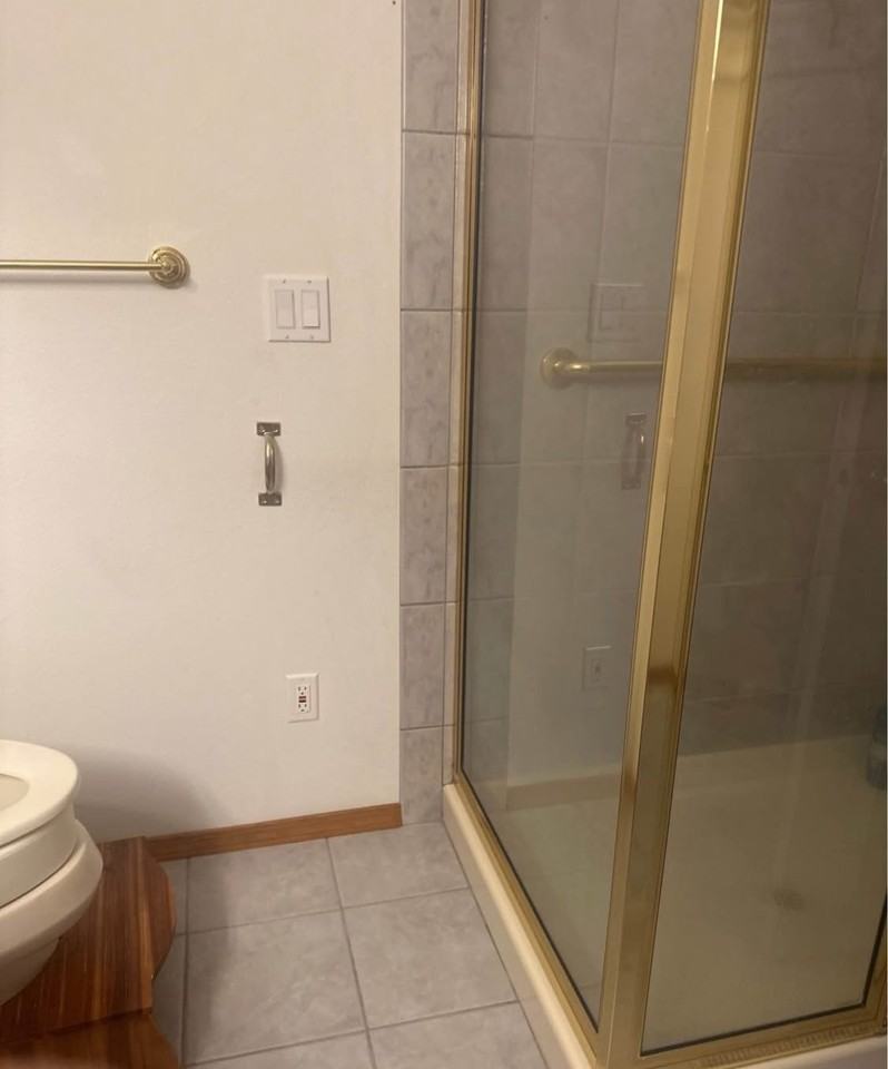 1545 Capri Ct - Photo 4 of 27